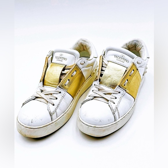 VALENTINO Rockstud Sneakers - Picture 2 of 5